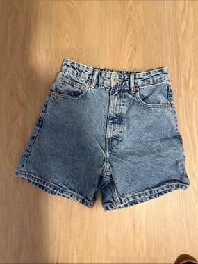 Zara Acid Wash High-Rise Mom Fit Shorts